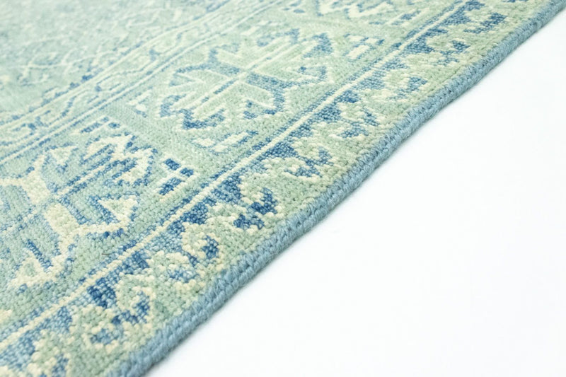 Designer Teppich 258x301cm - hellblau
