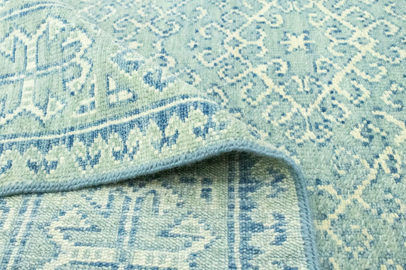 Designer Teppich 258x301cm - hellblau